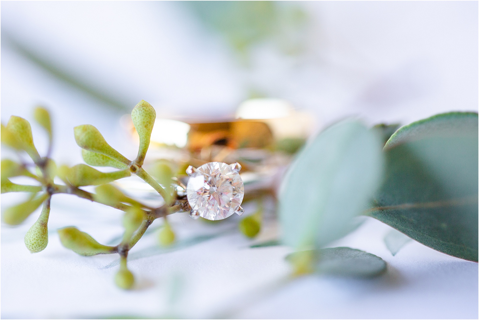 Gold diamond ring with plants