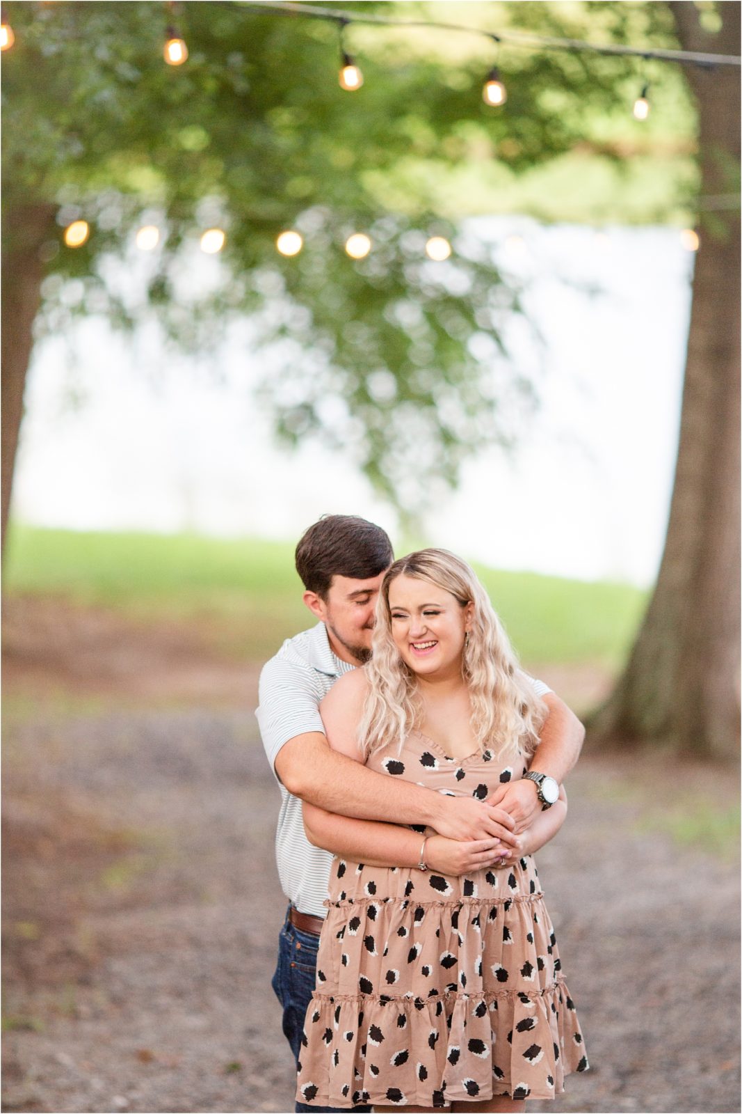 Couple engagement session at Heyward Manor SC