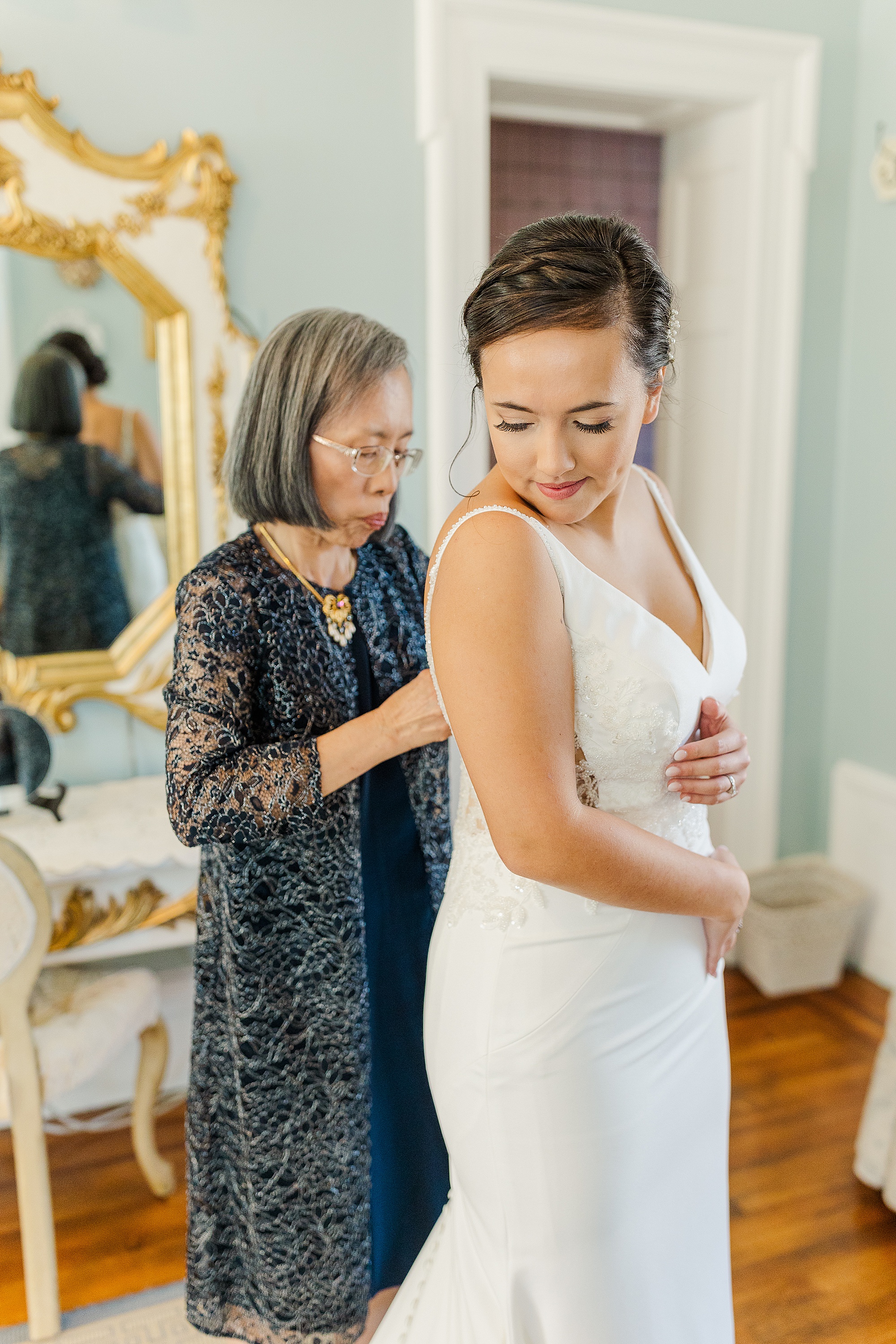 Wedding at The Gassaway Mansion by Katie Jaynes Photography