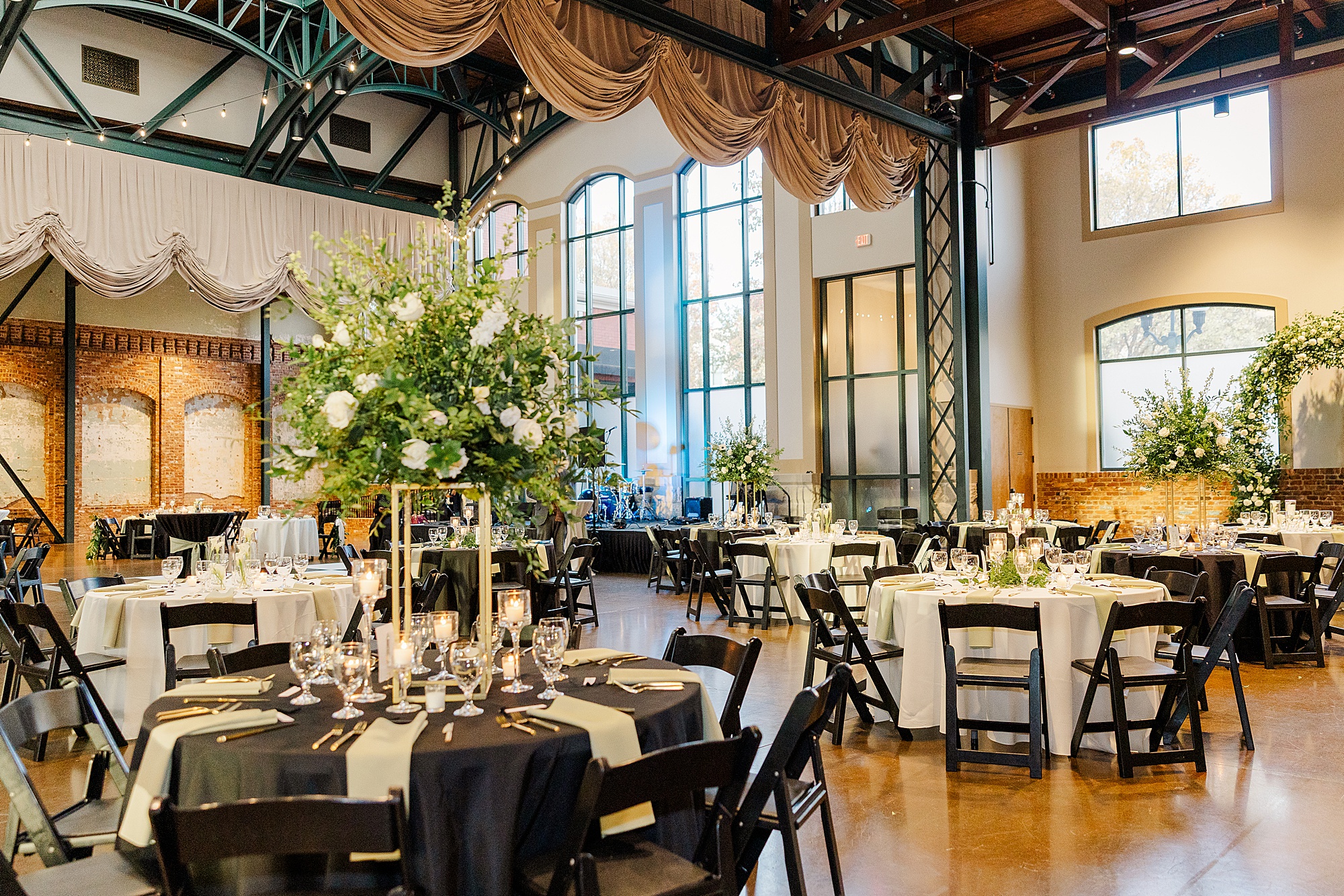 Wedding at Bleckley Station — Katie Jaynes Photography