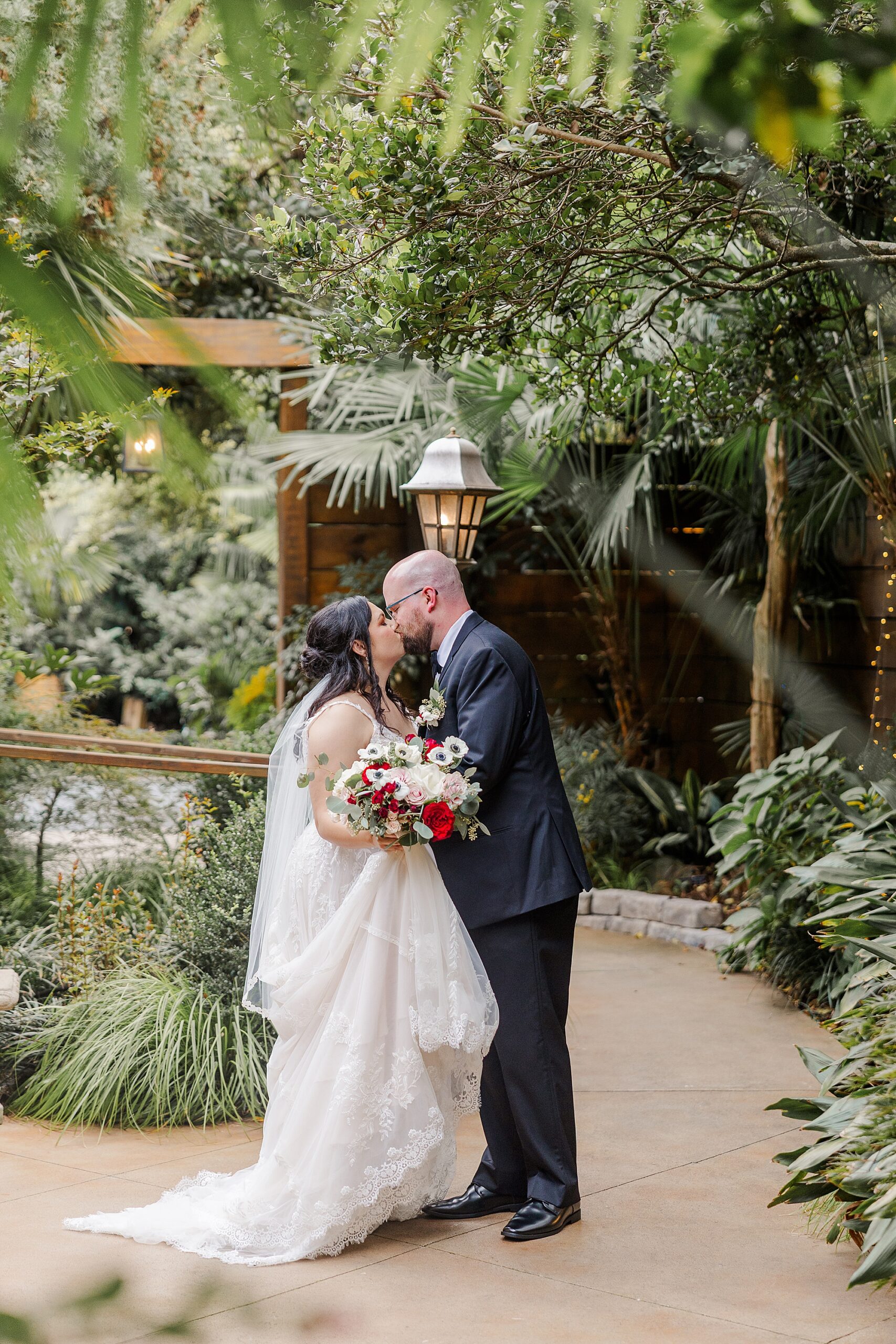 Wedding at River Road Jasmine — Katie Jaynes Photography