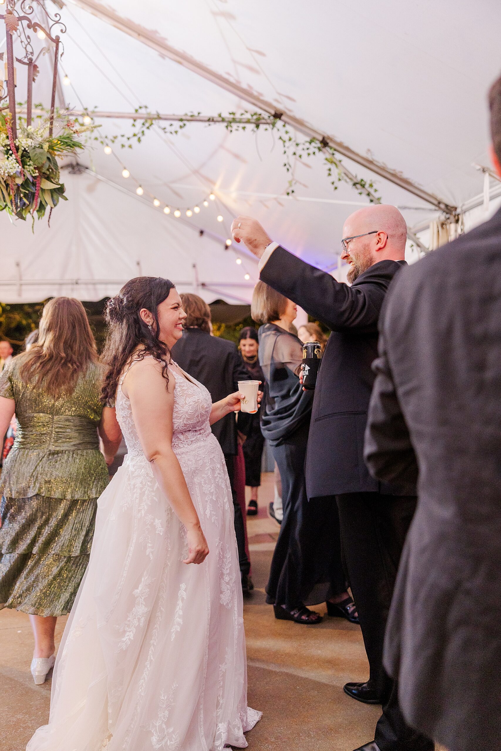 Wedding at River Road Jasmine — Katie Jaynes Photography